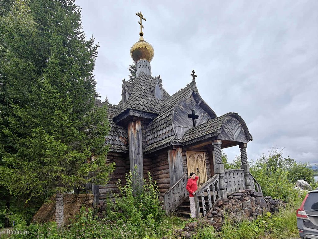 Часовня Китова пристань, озеро Зюраткуль