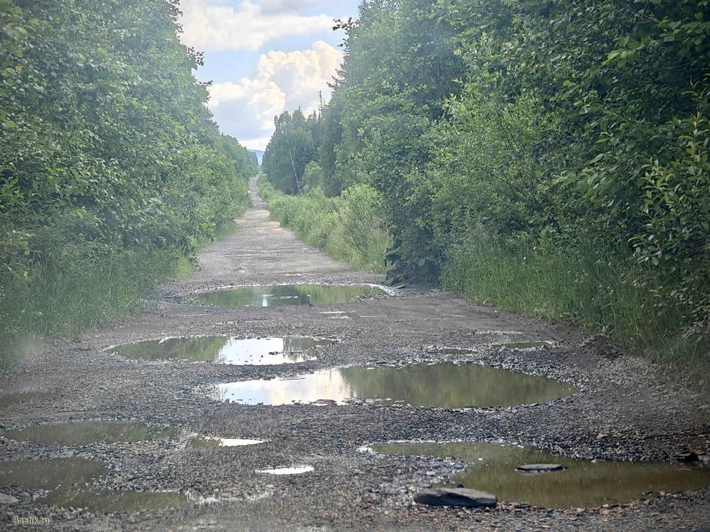Дорога к посёлку Сибирка, национальный парк Зюраткуль